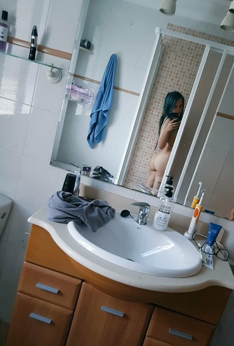 Foto di nudo di fuga di OnlyFans di Hurona Rolera