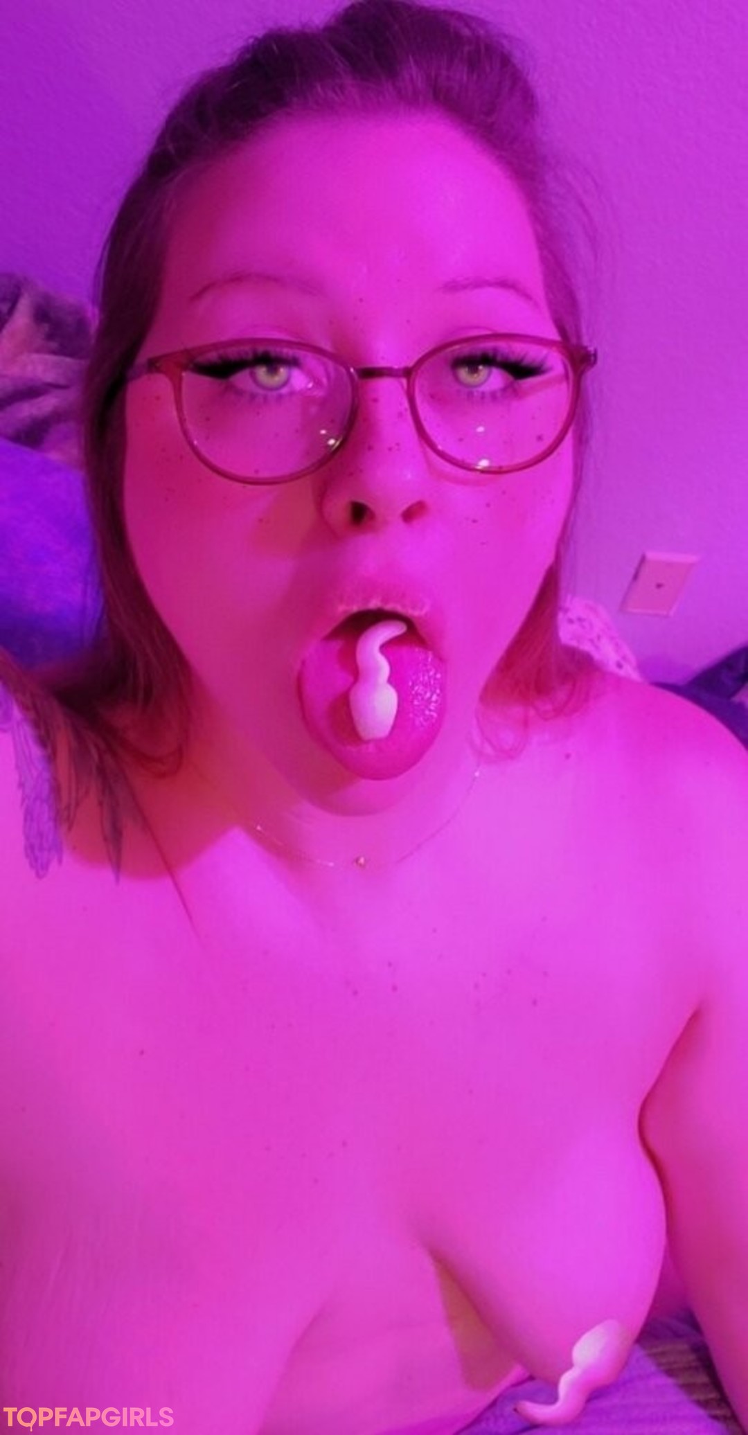 Foto di nudo di fuga di OnlyFans di Bunnyvelvettvfree #46 Foto di nudo di fuga di OnlyFans di Bunnyvelvettvfree #46