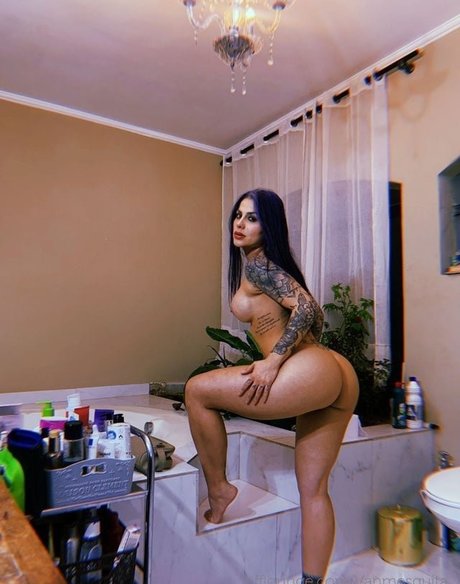 Foto di nudo di fuga di OnlyFans di Vanessa Mesquita
