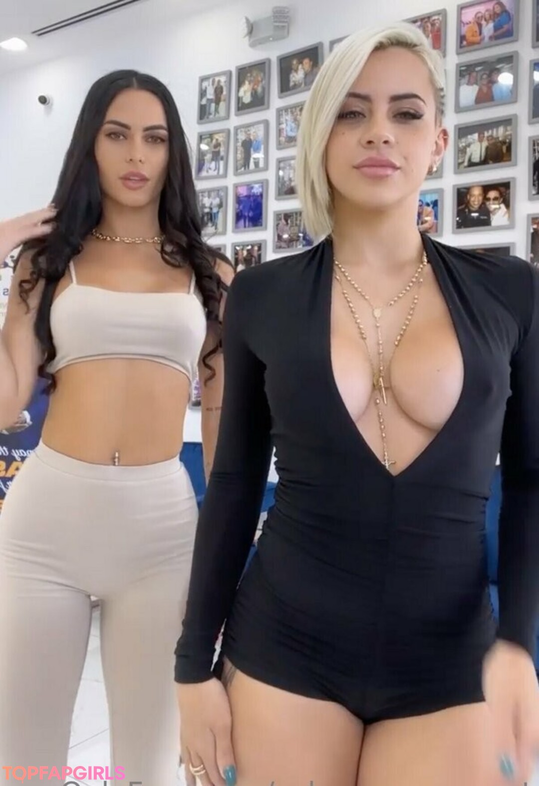 Foto di nudo di fuga di OnlyFans di Asleenperezuncut #25 Foto di nudo di fuga di OnlyFans di Asleenperezuncut #25