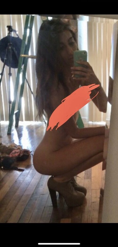 Foto di nudo di fuga di OnlyFans di Antoinette Cuccia