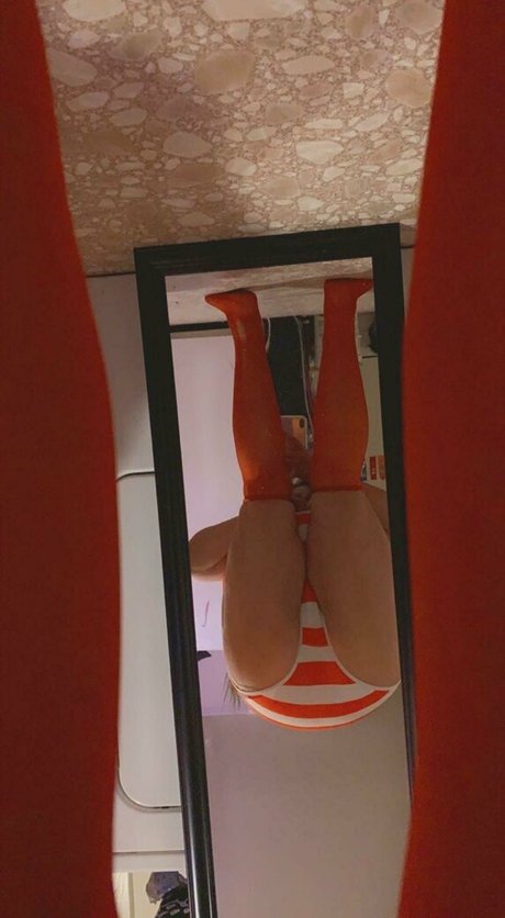 Foto di nudo di fuga di OnlyFans di Spikezombie