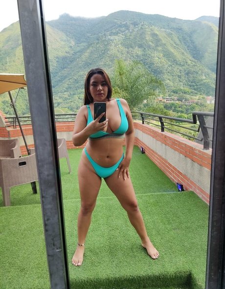 Foto di nudo di fuga di OnlyFans di Jinxroses