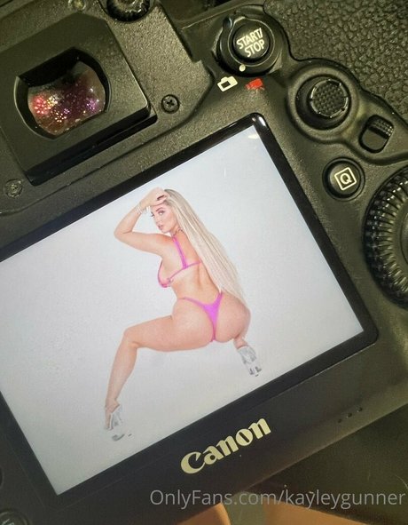 Foto di nudo di fuga di OnlyFans di Kayleygunner