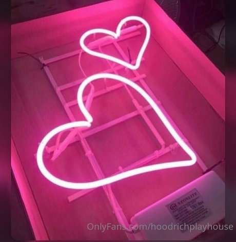 Foto di nudo di fuga di OnlyFans di Hoodrichplayhouse