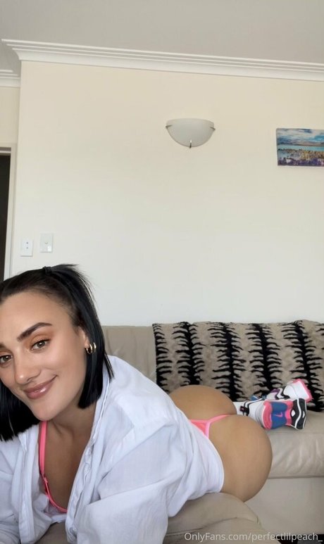 Foto di nudo di fuga di OnlyFans di Perfectlilpeach