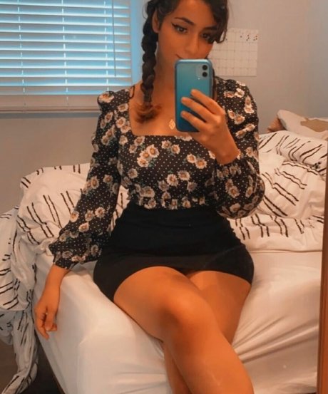 Foto di nudo di fuga di OnlyFans di Denims