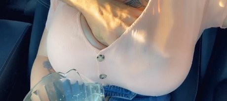Foto di nudo di fuga di OnlyFans di Winter Pierzina