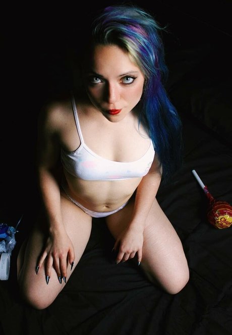 Foto di nudo di fuga di OnlyFans di Mistress Dahlia Zozo