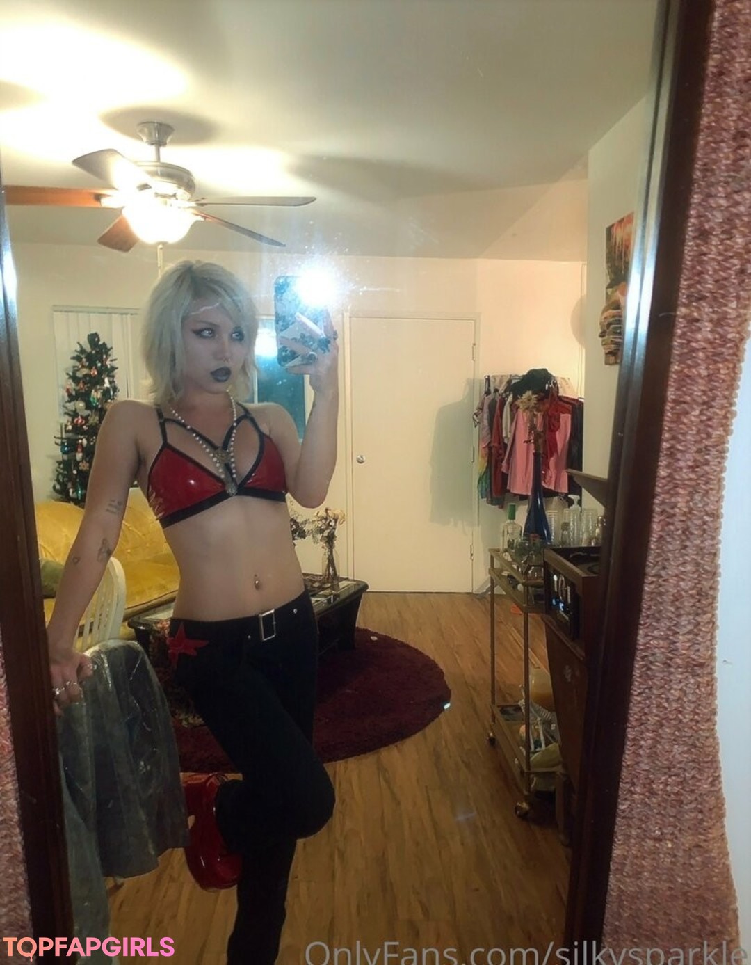 Foto di nudo di fuga di OnlyFans di Paris Sun #26 Foto di nudo di fuga di OnlyFans di Paris Sun #26