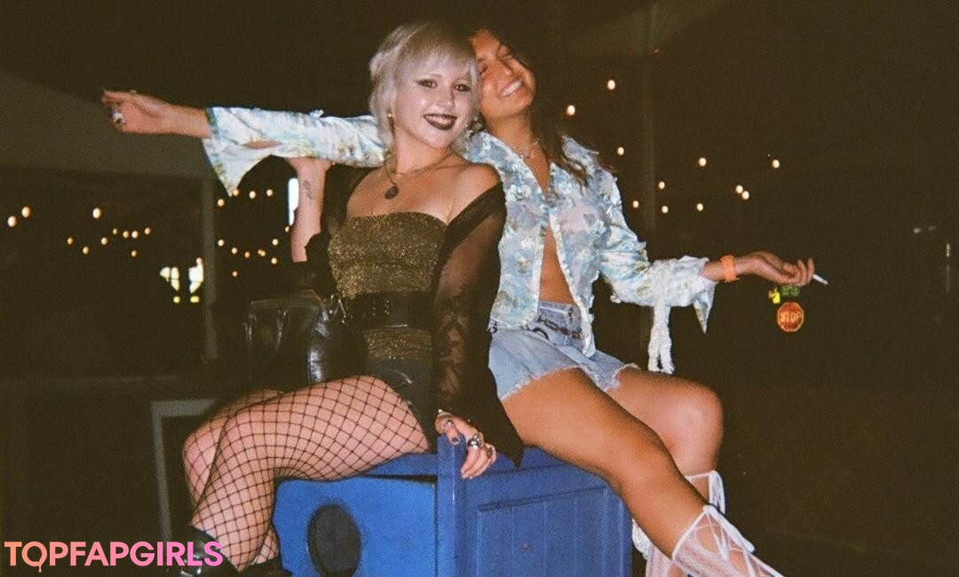 Foto di nudo di fuga di OnlyFans di Paris Sun #69 Foto di nudo di fuga di OnlyFans di Paris Sun #69