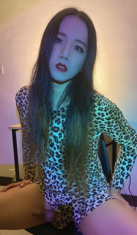 Foto di nudo di fuga di OnlyFans di Charlotteniya