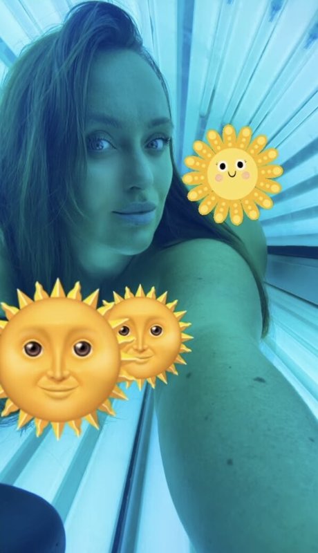 Foto di nudo di fuga di OnlyFans di Caitlin Appleyard