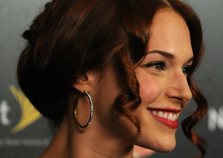 Amanda Righetti