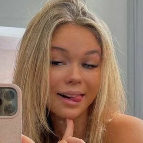 Foto di nudo di fuga di OnlyFans di Catherine Belle