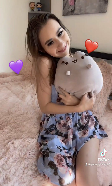 Nicoleauclairfree