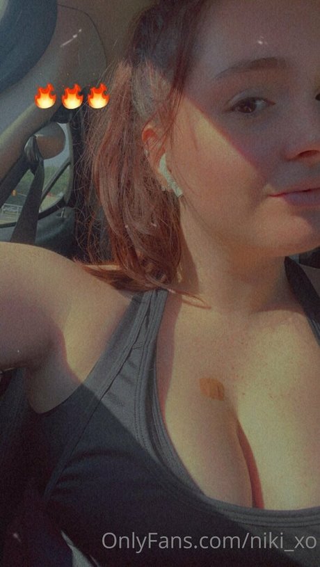 Foto di nudo di fuga di OnlyFans di Nikixo