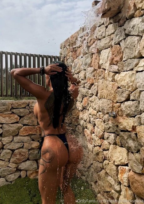 Foto di nudo di fuga di OnlyFans di Elenathebeautiful
