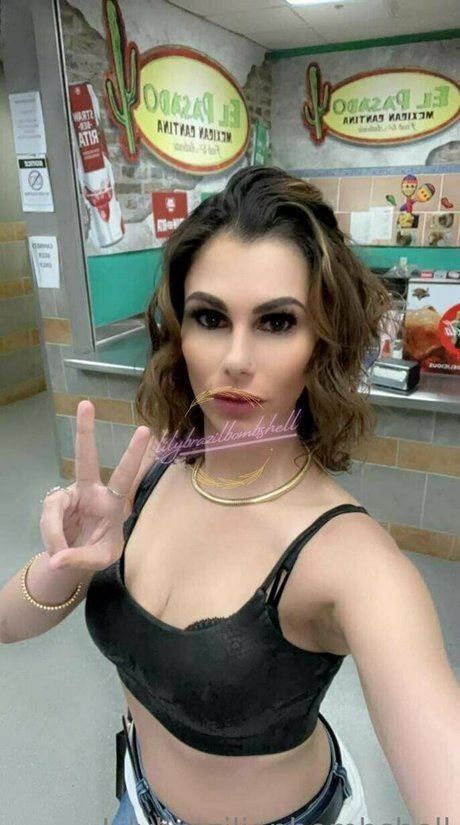 Foto di nudo di fuga di OnlyFans di Lilybrazilianbombshell