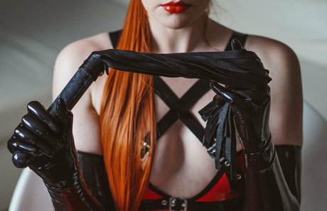 Foto di nudo di fuga di OnlyFans di Latexfox