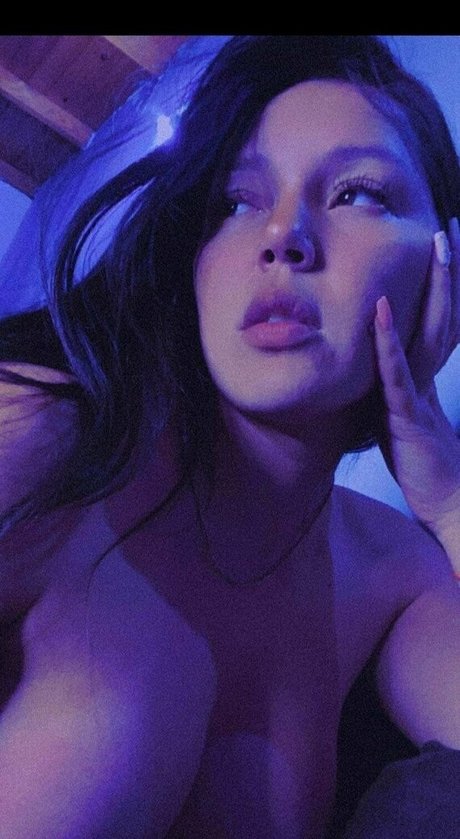 Foto di nudo di fuga di OnlyFans di Soykaylinda2