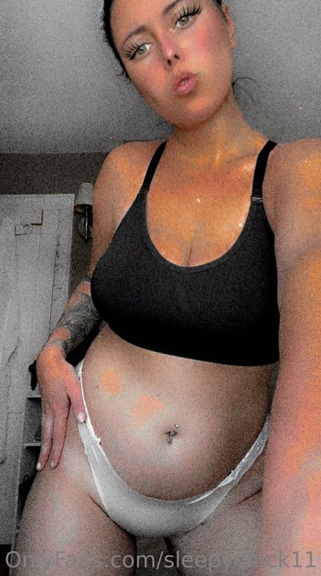 Foto di nudo di fuga di OnlyFans di Sleepychick11