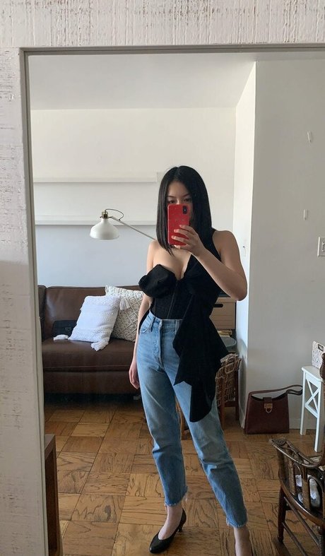 Foto di nudo di fuga di OnlyFans di Michaela Zee