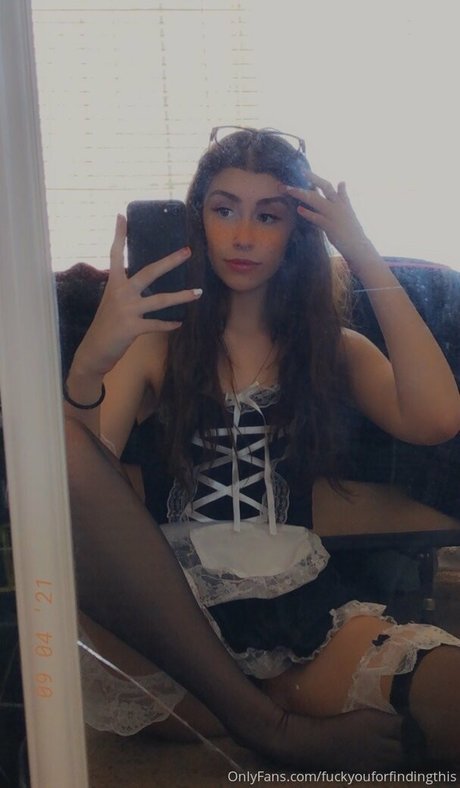 Foto di nudo di fuga di OnlyFans di Unholynun