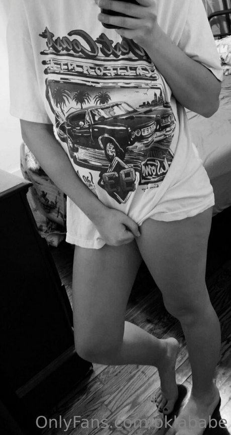 Foto di nudo di fuga di OnlyFans di Oklababe