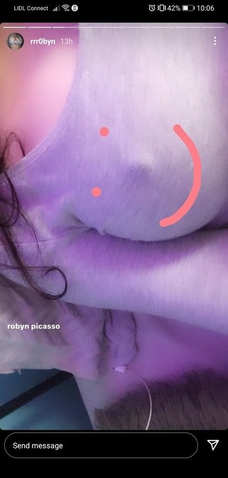 Foto di nudo di fuga di OnlyFans di Robyn