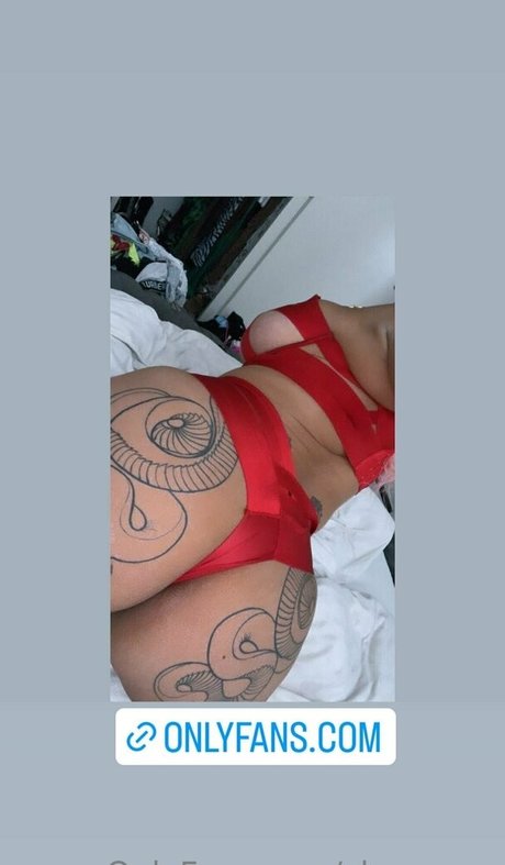 Foto di nudo di fuga di OnlyFans di Clemoney