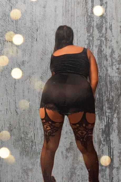 Foto di nudo di fuga di OnlyFans di Goldnpersephone
