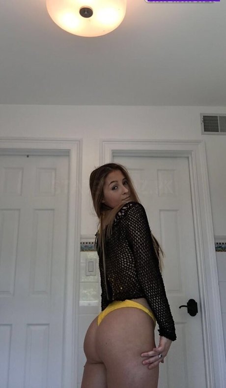 Foto di nudo di fuga di OnlyFans di Courtney Craib