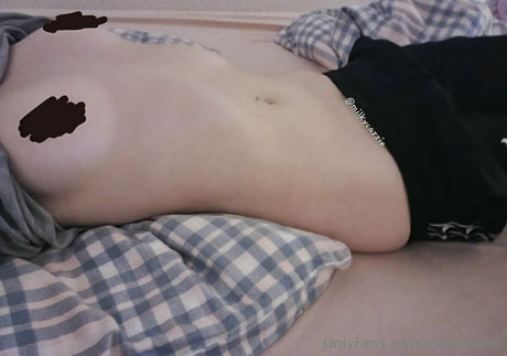 Foto di nudo di fuga di OnlyFans di Milkycazzie