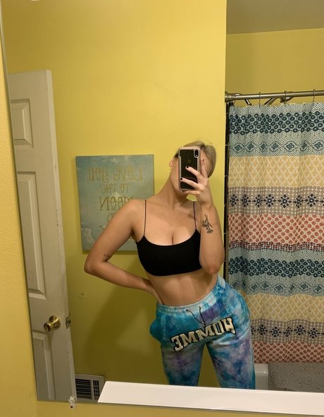 Mollyomaliamollyomaliaaa