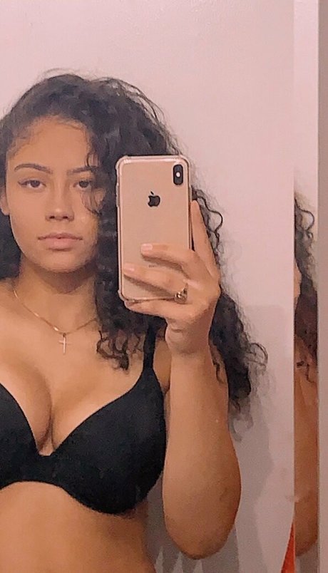 Foto di nudo di fuga di OnlyFans di Yamiflex