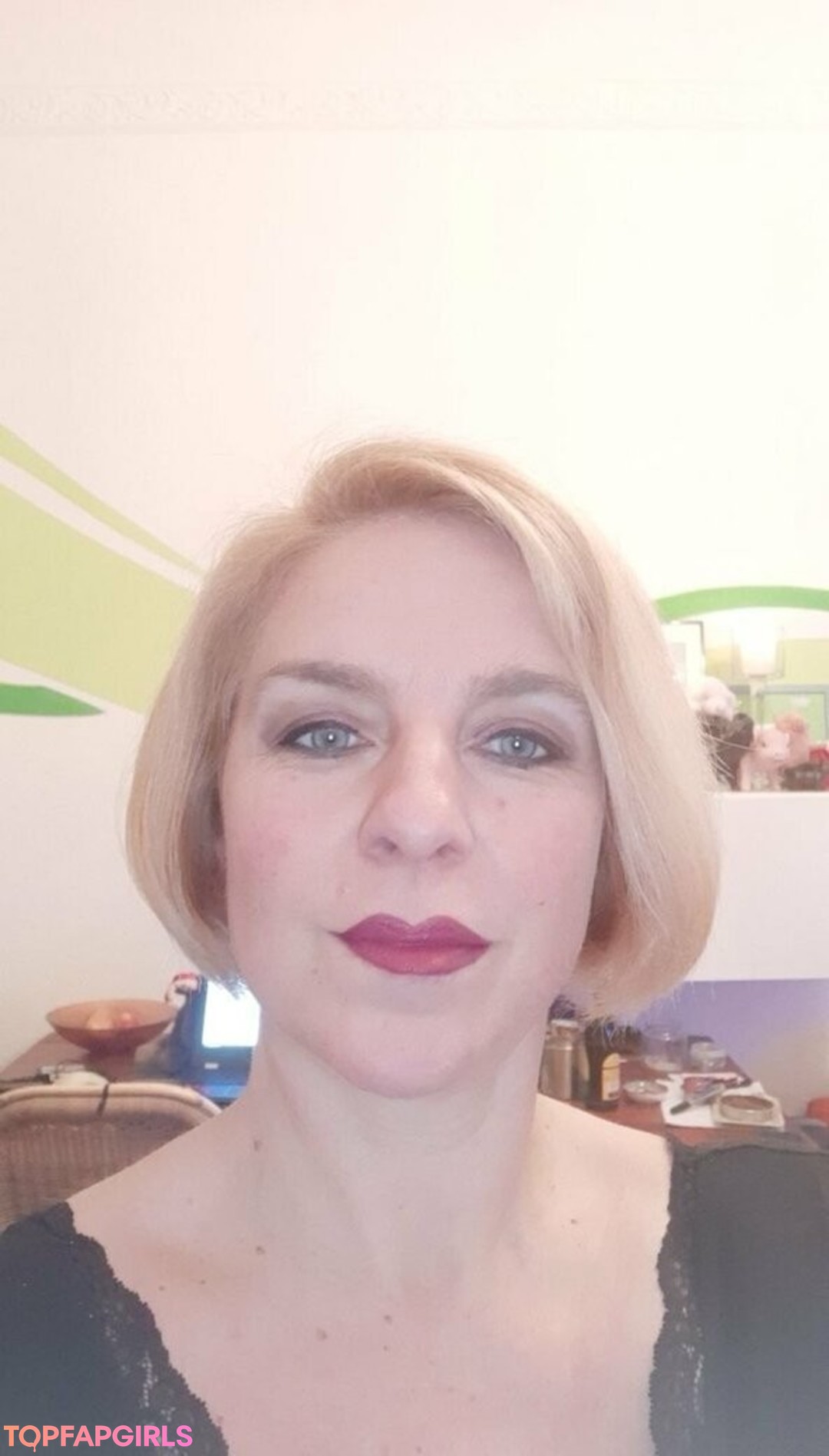 Foto di nudo di fuga di OnlyFans di Frauleinschmittfree #3 Foto di nudo di fuga di OnlyFans di Frauleinschmittfree #3