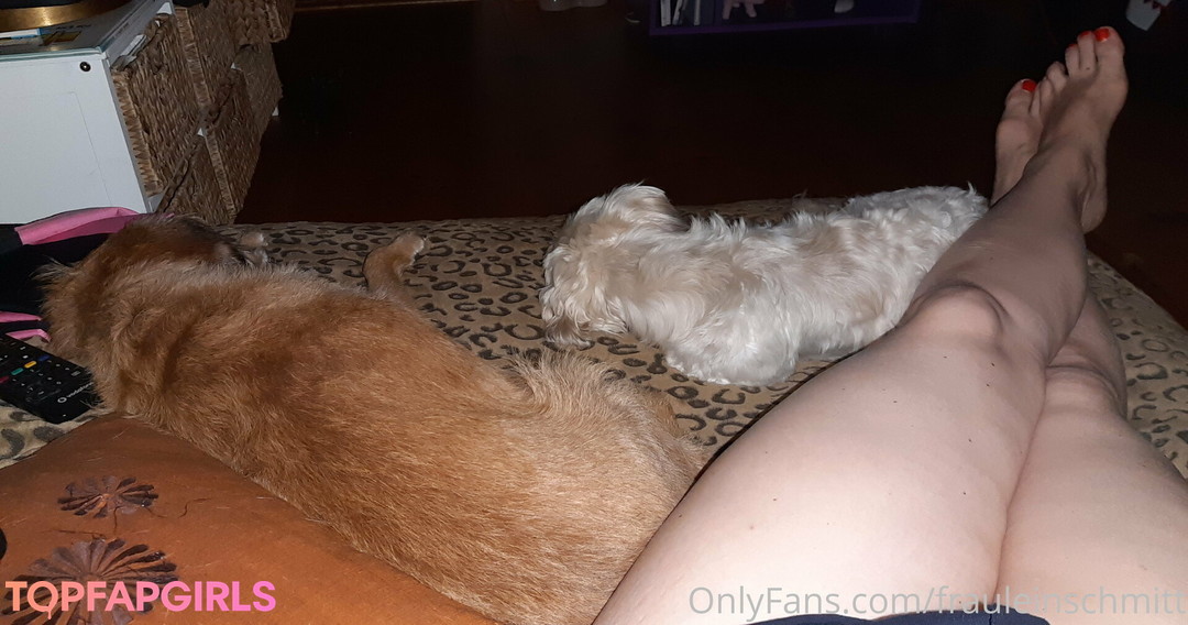 Foto di nudo di fuga di OnlyFans di Frauleinschmittfree #48 Foto di nudo di fuga di OnlyFans di Frauleinschmittfree #48