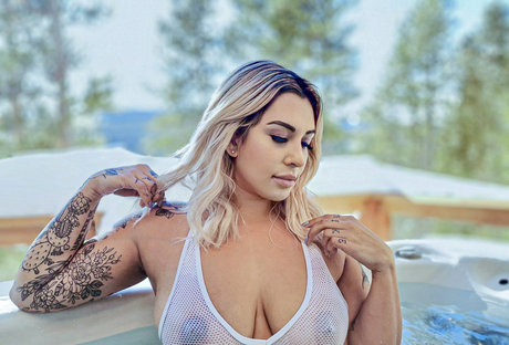 Foto di nudo di fuga di OnlyFans di Meredith Jacqueline