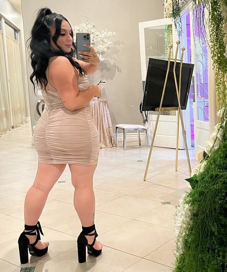 Foto di nudo di fuga di OnlyFans di Daisyyy98