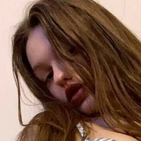Foto di nudo di fuga di OnlyFans di Hairybarbie