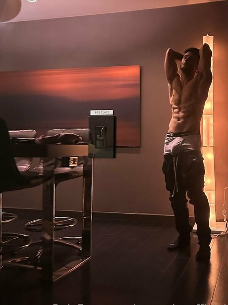 Foto di nudo di fuga di OnlyFans di Maxpriceofficial