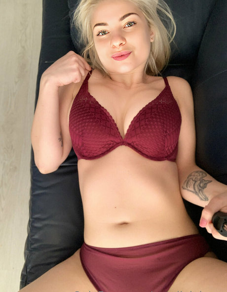 Foto di nudo di fuga di OnlyFans di Natalialebova