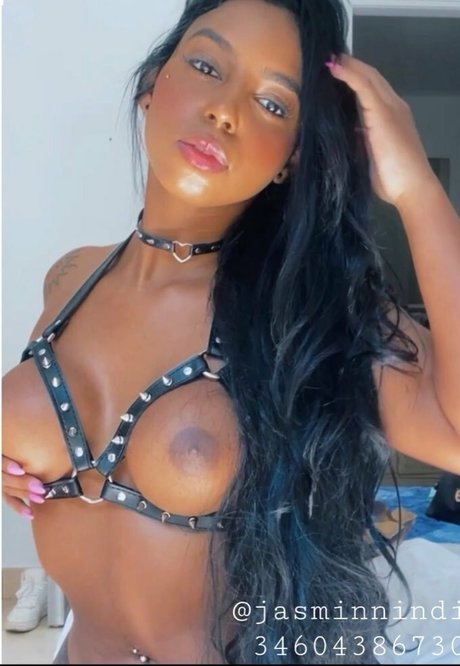 Foto di nudo di fuga di OnlyFans di Jasminnindia