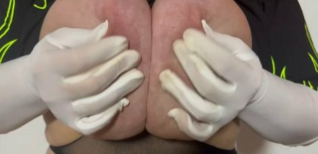 Maxiboobs