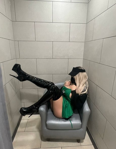 Foto di nudo di fuga di OnlyFans di Yourgoddessfinn