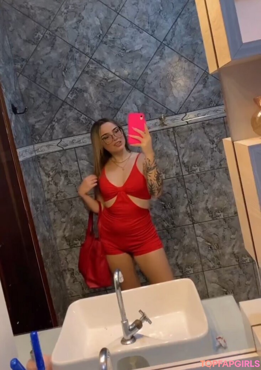 Foto di nudo di fuga di OnlyFans di Kamillapatricio #13 Foto di nudo di fuga di OnlyFans di Kamillapatricio #13