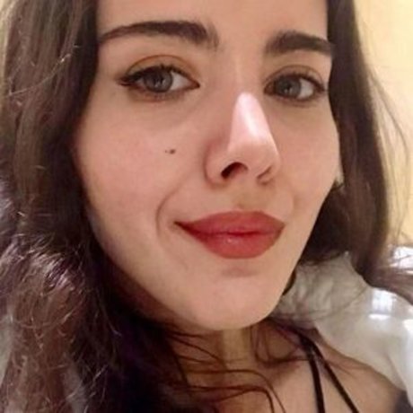 Foto di nudo di fuga di OnlyFans di Selin Celikdelen