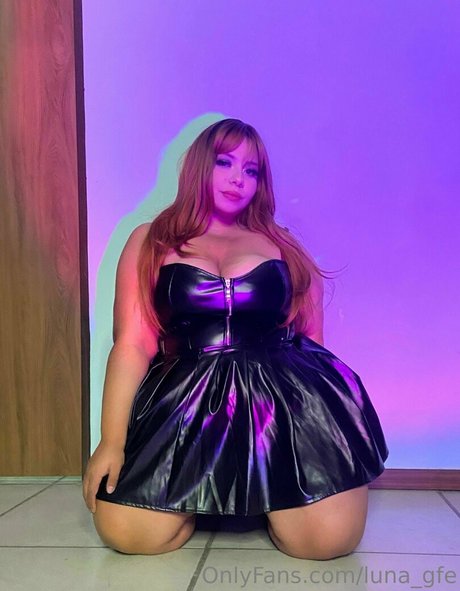 Foto di nudo di fuga di OnlyFans di Lunagfe