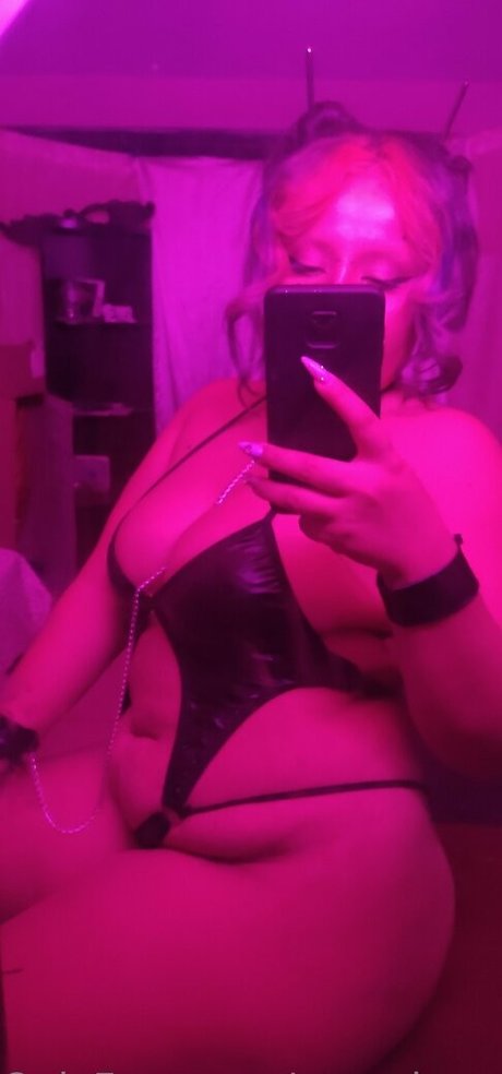 Foto di nudo di fuga di OnlyFans di Succubassd